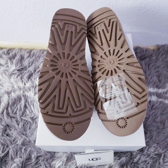 Sold🌸UGG🌸 Australia Womens Pastel Blue Slipper - Picture 7 of 8